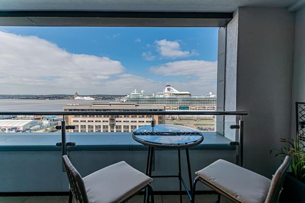Open Balconey River View! Wow Ливърпул Екстериор снимка